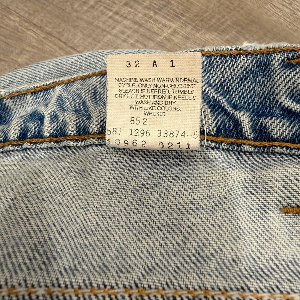 Vintage Levi’s 1996 Orange Tab High Waisted Jeans 32 USA Relaxed Tapered - Picture 7 of 8